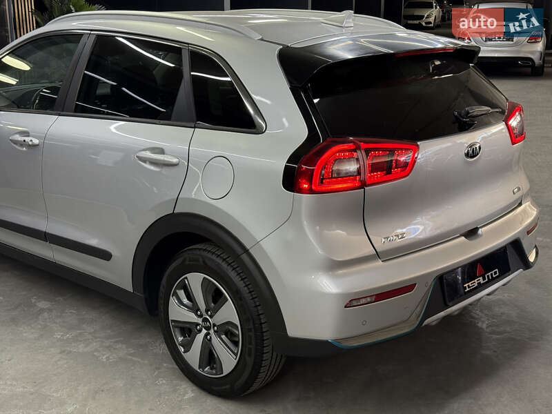 Позашляховик / Кросовер Kia Niro 2017 в Одесі фото 11 Позашляховик / Кросовер Kia Niro 2017 в Одесі