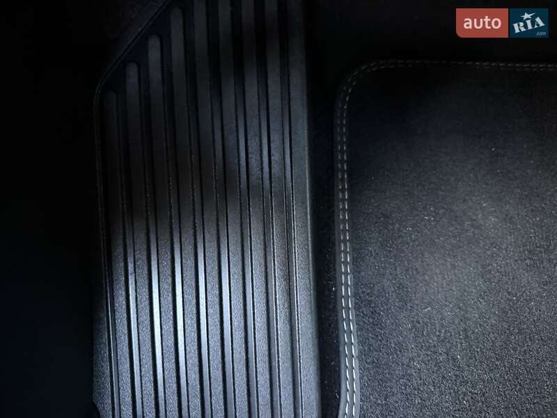 Позашляховик / Кросовер Kia Niro 2020 в Львові