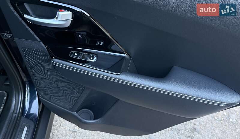 Позашляховик / Кросовер Kia Niro 2020 в Львові