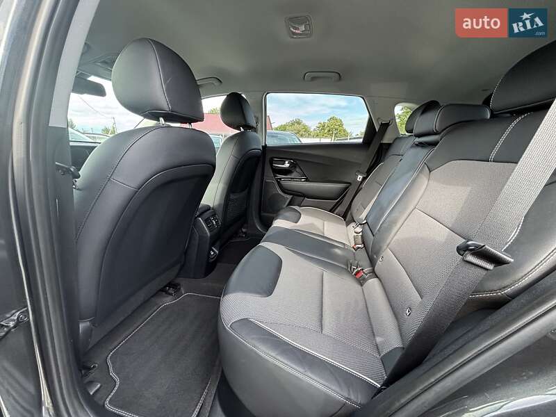 Внедорожник / Кроссовер Kia Niro 2021 в Львове