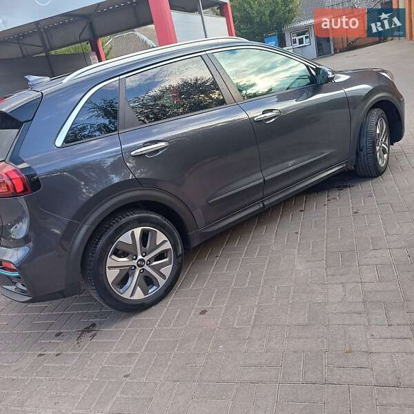 Внедорожник / Кроссовер Kia Niro 2020 в Дубно