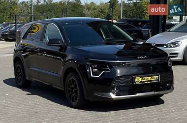 Позашляховик / Кросовер Kia Niro 2023 в Чернівцях