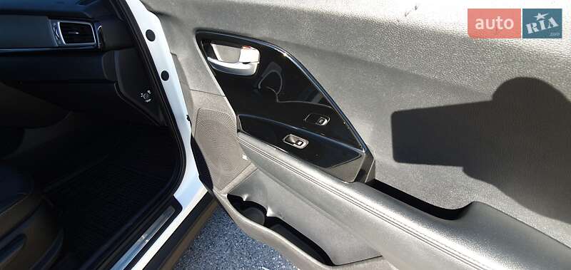 Внедорожник / Кроссовер Kia Niro 2019 в Днепре