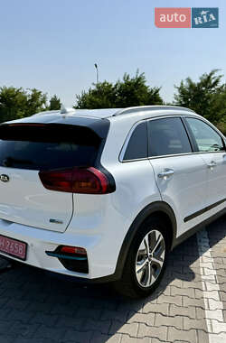Внедорожник / Кроссовер Kia Niro 2020 в 