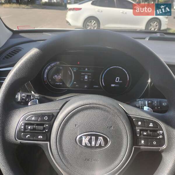 Позашляховик / Кросовер Kia Niro 2021 в Дніпрі фото 15 Позашляховик / Кросовер Kia Niro 2021 в Дніпрі