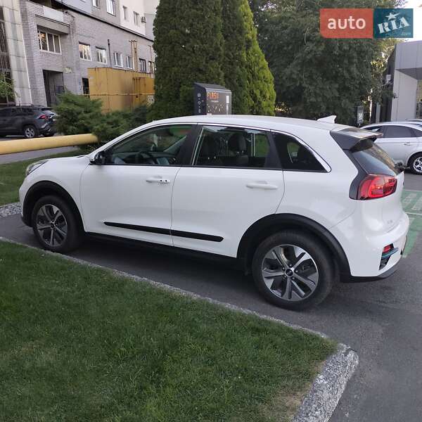 Позашляховик / Кросовер Kia Niro 2021 в Дніпрі фото 3 Позашляховик / Кросовер Kia Niro 2021 в Дніпрі