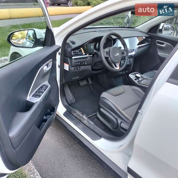 Позашляховик / Кросовер Kia Niro 2021 в Дніпрі фото 6 Позашляховик / Кросовер Kia Niro 2021 в Дніпрі