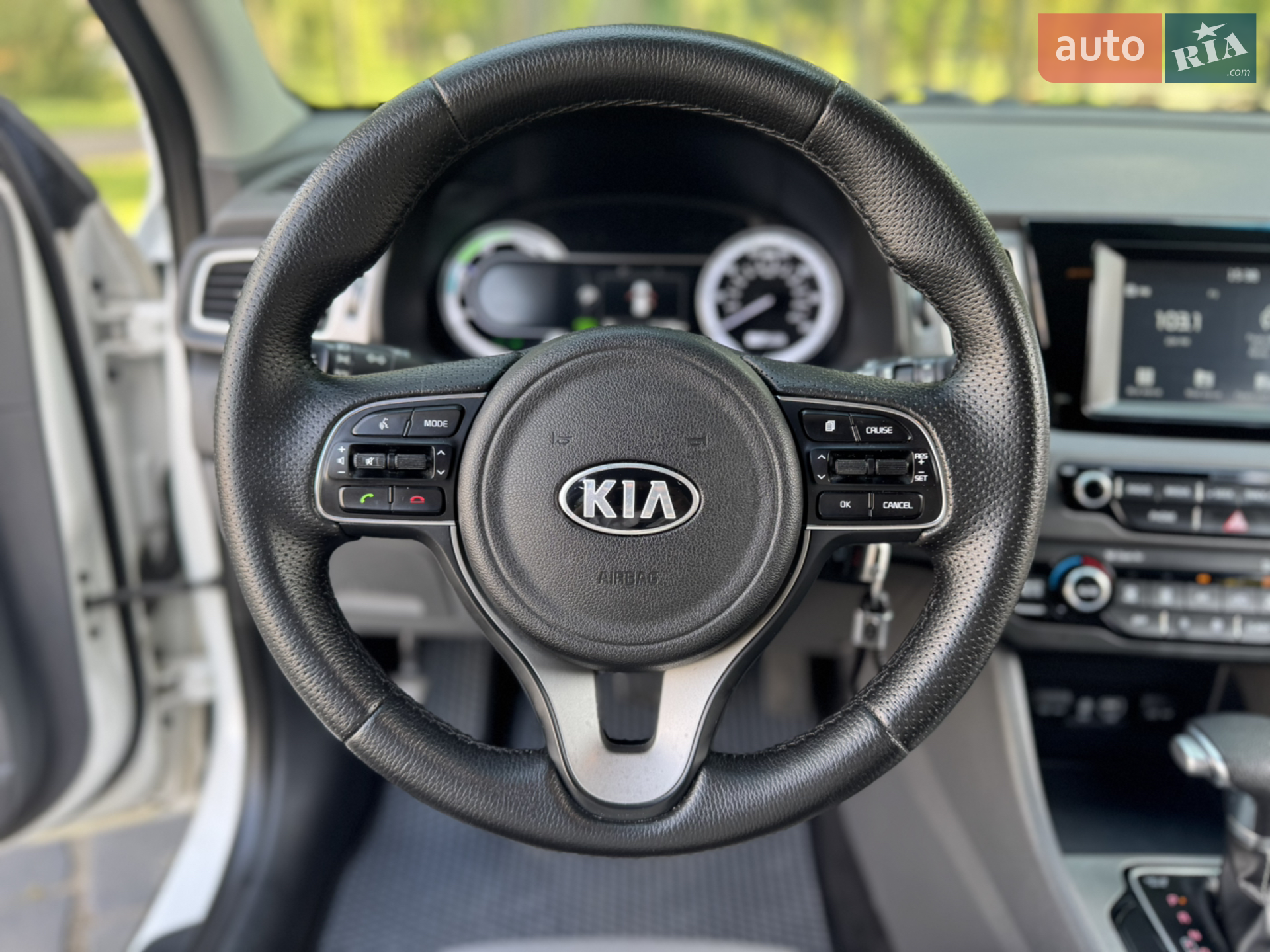 2017 Kia Niro - мініатюра 36