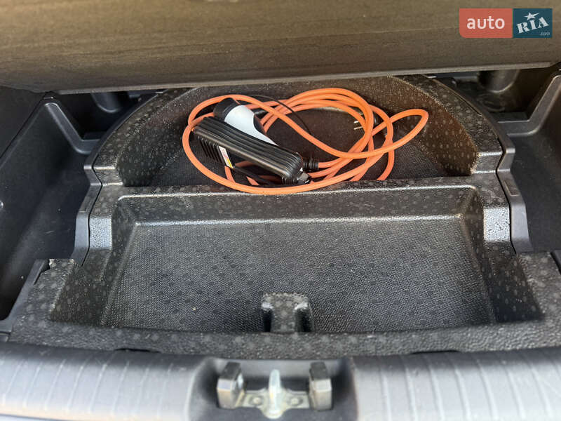 Позашляховик / Кросовер Kia Niro 2019 в Калуші