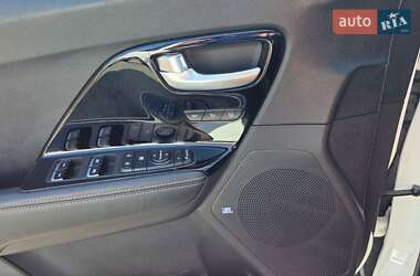 Внедорожник / Кроссовер Kia Niro 2020 в 