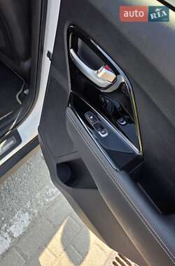 Внедорожник / Кроссовер Kia Niro 2020 в 