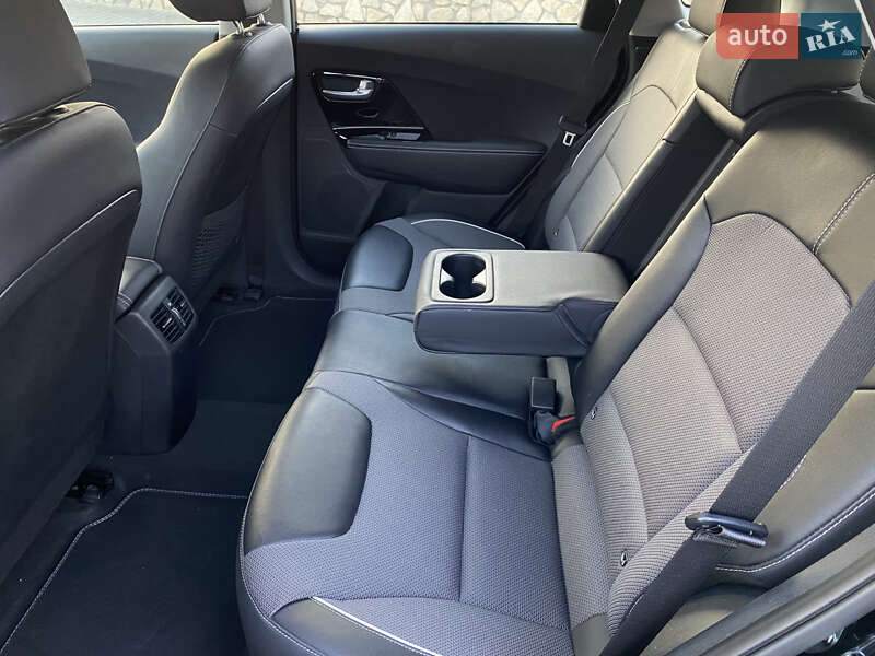 Позашляховик / Кросовер Kia Niro 2021 в Львові