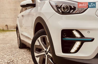 Внедорожник / Кроссовер Kia Niro 2020 в Тернополе