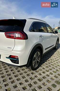 Внедорожник / Кроссовер Kia Niro 2019 в 