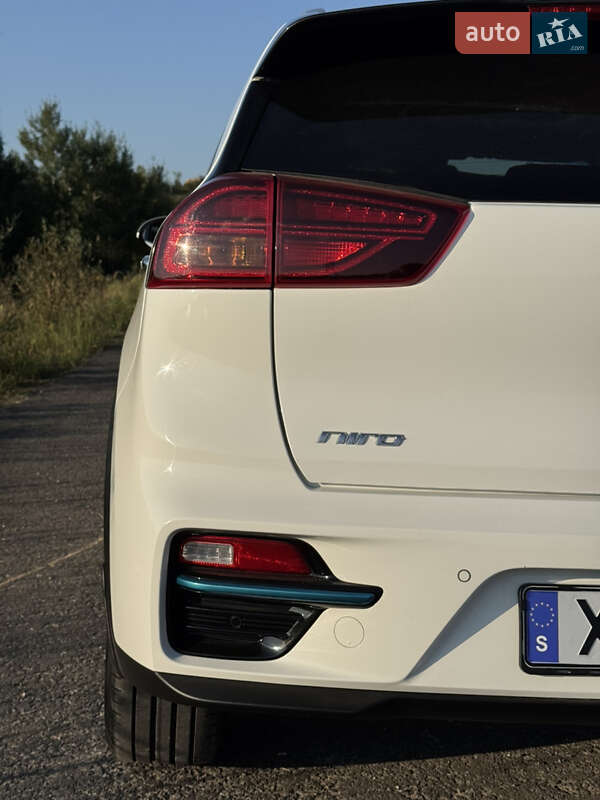 Внедорожник / Кроссовер Kia Niro 2021 в Дрогобыче
