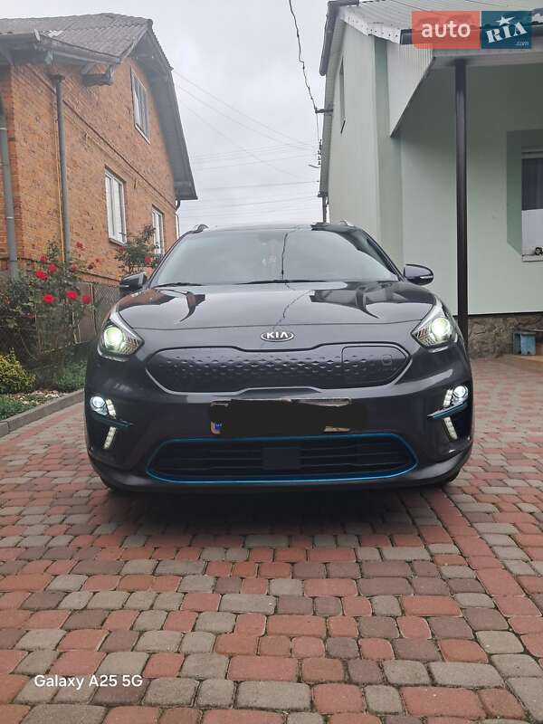 Внедорожник / Кроссовер Kia Niro 2020 в Львове фото 5 Внедорожник / Кроссовер Kia Niro 2020 в Львове