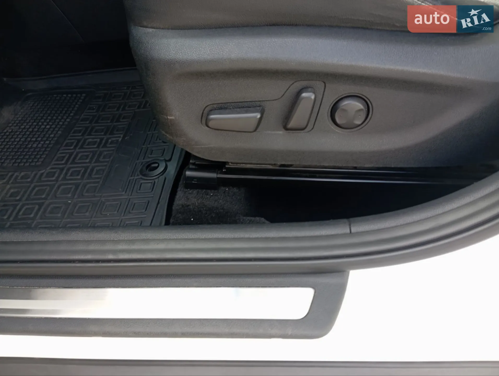2017 Kia Niro - мініатюра 9