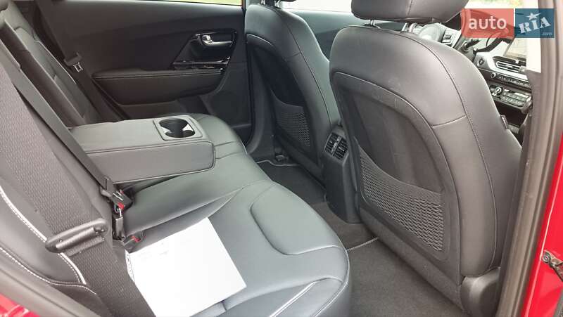 Позашляховик / Кросовер Kia Niro 2020 в Львові