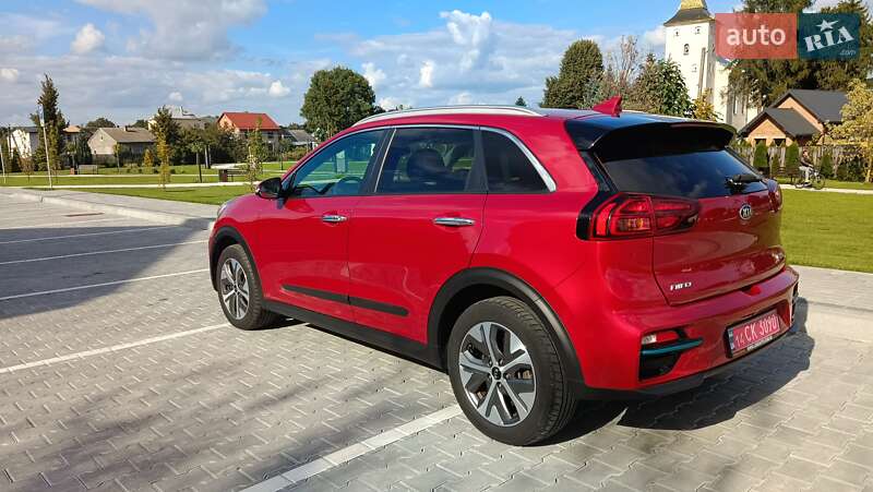 Позашляховик / Кросовер Kia Niro 2020 в Львові