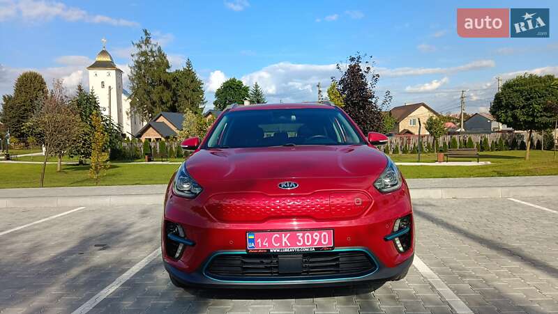 Позашляховик / Кросовер Kia Niro 2020 в Львові