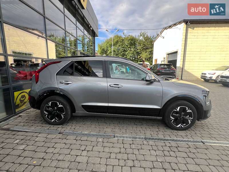 Внедорожник / Кроссовер Kia Niro 2024 в Ивано-Франковске