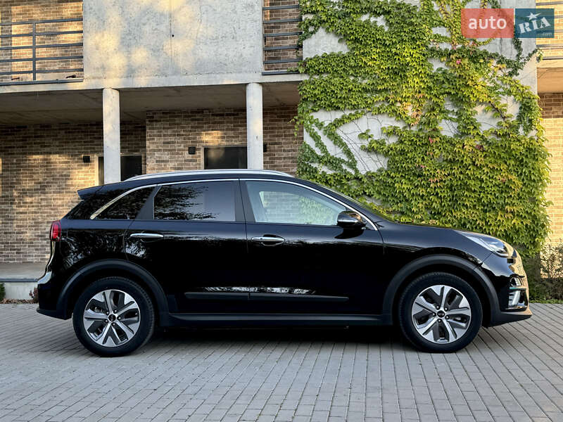 Позашляховик / Кросовер Kia Niro 2020 в Києві фото 21 Позашляховик / Кросовер Kia Niro 2020 в Києві