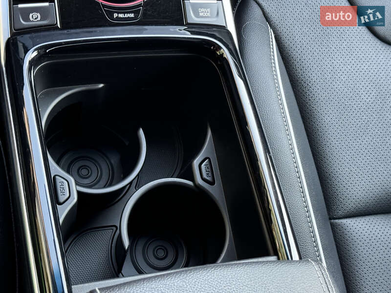 Позашляховик / Кросовер Kia Niro 2020 в Києві фото 58 Позашляховик / Кросовер Kia Niro 2020 в Києві