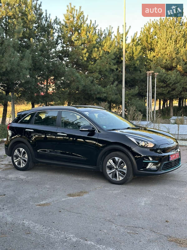 Внедорожник / Кроссовер Kia Niro 2020 в Золочеве фото 8 Внедорожник / Кроссовер Kia Niro 2020 в Золочеве
