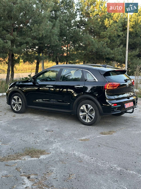 Внедорожник / Кроссовер Kia Niro 2020 в Золочеве фото 23 Внедорожник / Кроссовер Kia Niro 2020 в Золочеве