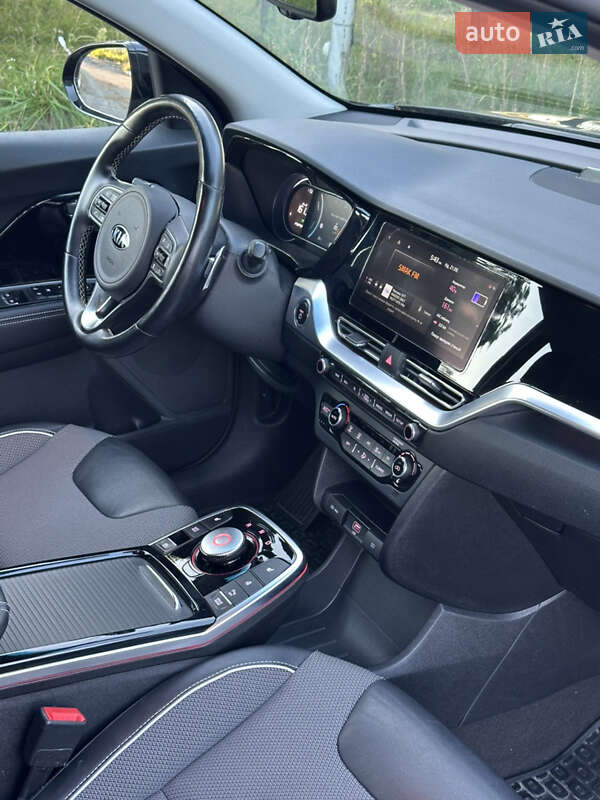 Внедорожник / Кроссовер Kia Niro 2020 в Золочеве фото 44 Внедорожник / Кроссовер Kia Niro 2020 в Золочеве