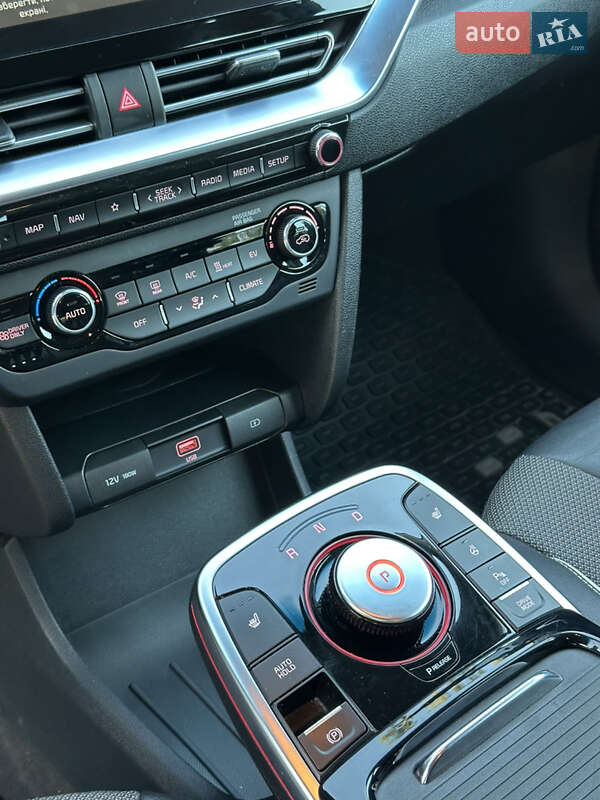 Внедорожник / Кроссовер Kia Niro 2020 в Золочеве фото 61 Внедорожник / Кроссовер Kia Niro 2020 в Золочеве