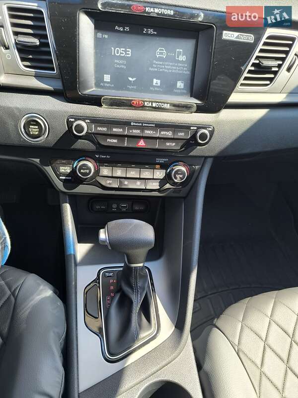 Внедорожник / Кроссовер Kia Niro 2017 в Одессе фото 10 Внедорожник / Кроссовер Kia Niro 2017 в Одессе