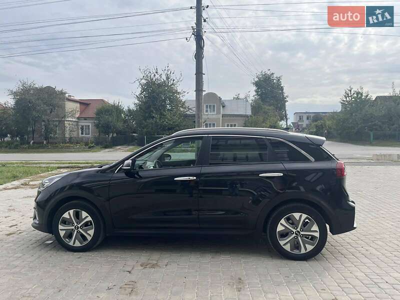 Внедорожник / Кроссовер Kia Niro 2018 в Чорткове фото 17 Внедорожник / Кроссовер Kia Niro 2018 в Чорткове