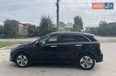 Внедорожник / Кроссовер Kia Niro 2018 в 