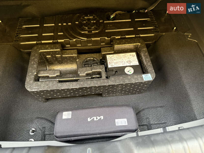 Позашляховик / Кросовер Kia Niro 2022 в Умані