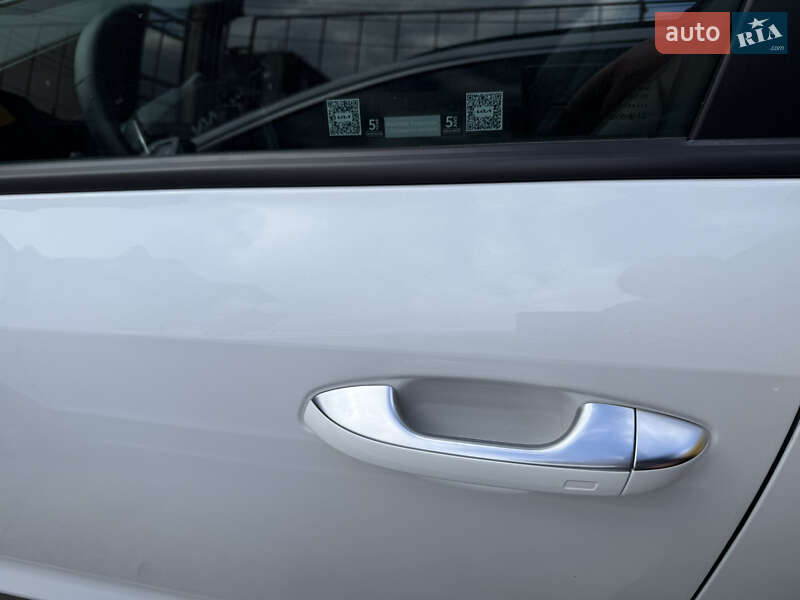 Позашляховик / Кросовер Kia Niro 2022 в Умані