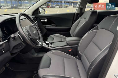 Внедорожник / Кроссовер Kia Niro 2022 в 