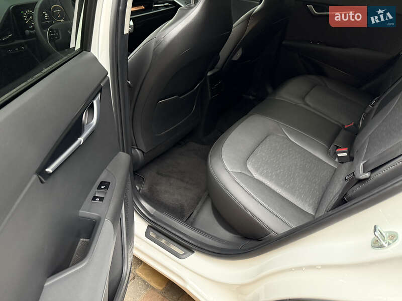 Позашляховик / Кросовер Kia Niro 2022 в Умані