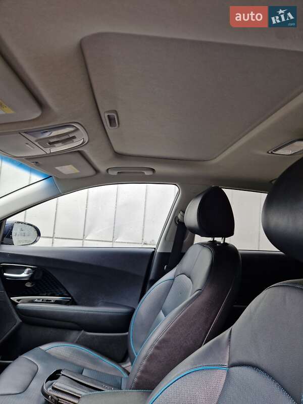 Позашляховик / Кросовер Kia Niro 2019 в Львові