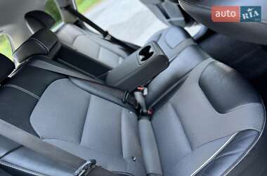Внедорожник / Кроссовер Kia Niro 2022 в 