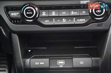 Внедорожник / Кроссовер Kia Niro 2021 в 