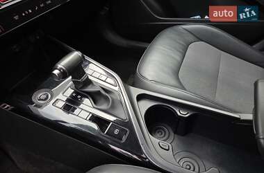Внедорожник / Кроссовер Kia Niro 2022 в 