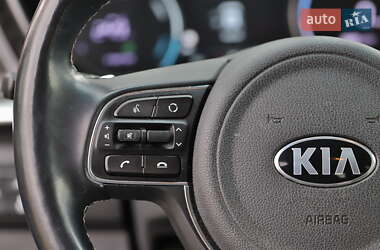 Позашляховик / Кросовер Kia Niro 2020 в 