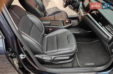 Позашляховик / Кросовер Kia Niro 2020 в 