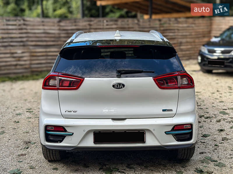 Позашляховик / Кросовер Kia Niro 2019 в Бродах фото 20 Позашляховик / Кросовер Kia Niro 2019 в Бродах