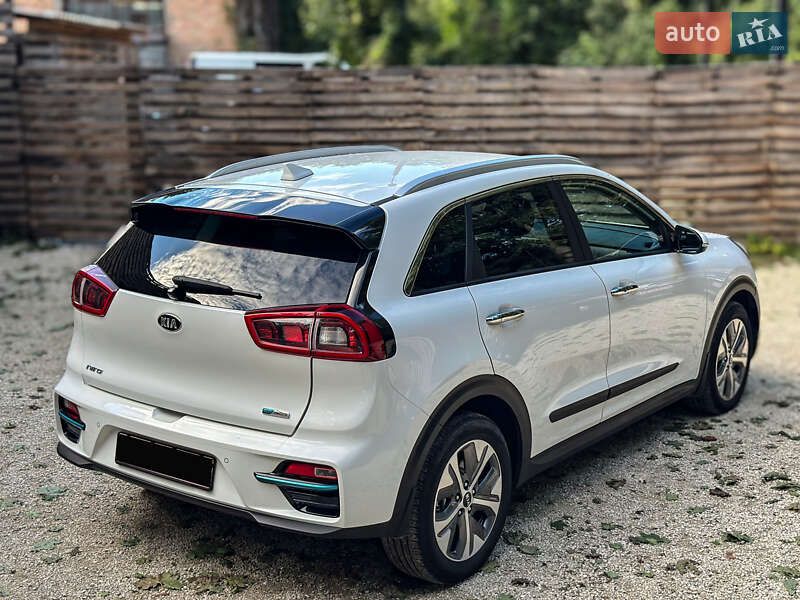 Позашляховик / Кросовер Kia Niro 2019 в Бродах фото 24 Позашляховик / Кросовер Kia Niro 2019 в Бродах