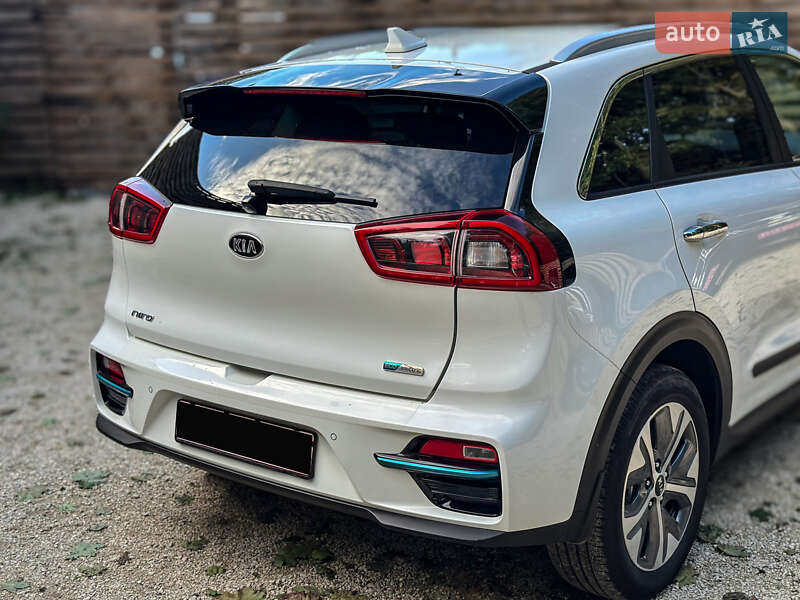 Позашляховик / Кросовер Kia Niro 2019 в Бродах фото 41 Позашляховик / Кросовер Kia Niro 2019 в Бродах