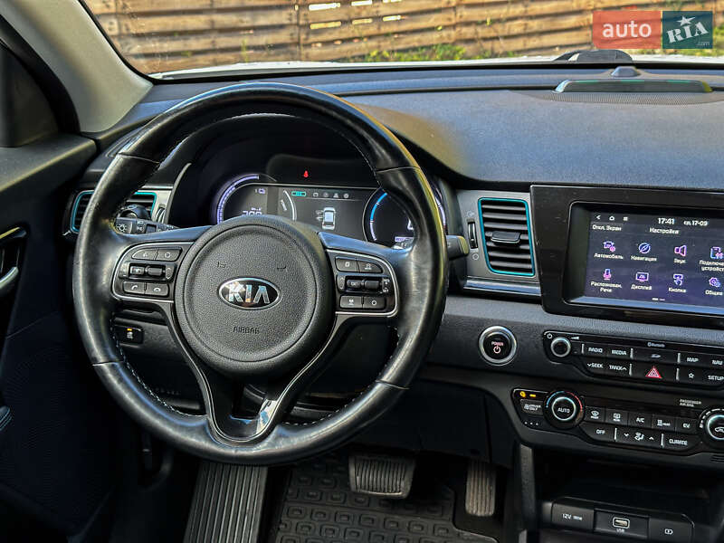 Позашляховик / Кросовер Kia Niro 2019 в Бродах фото 91 Позашляховик / Кросовер Kia Niro 2019 в Бродах