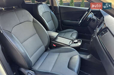 Внедорожник / Кроссовер Kia Niro 2019 в 