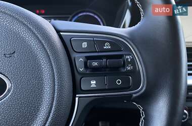 Внедорожник / Кроссовер Kia Niro 2020 в 